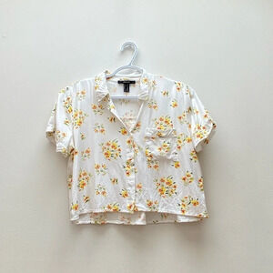 FOREVER 21  - Cute Cropped Floral Shirt